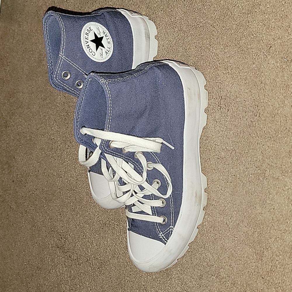 Womens converse platform shoe size 7